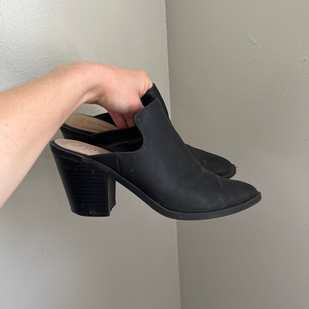 Black Mule Shoe